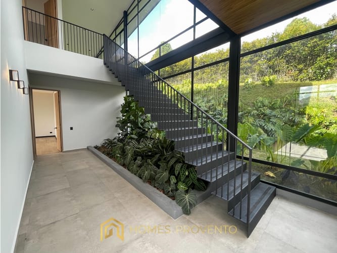 Casa de 3 alcobas en venta en Llano Grande, Rionegro, 450 m² · foto 4 de 24
