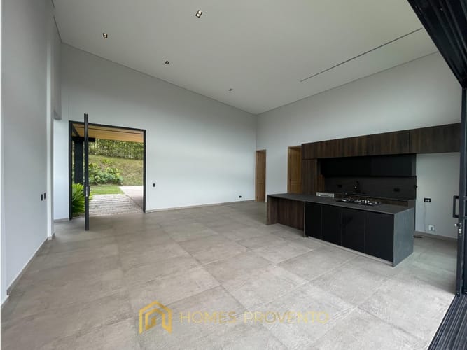 Casa de 3 alcobas en venta en Llano Grande, Rionegro, 450 m² · foto 6 de 24