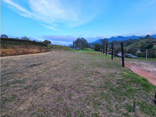 Lote en venta en Quirama, Rionegro, 2000 m² · foto 4 de 11