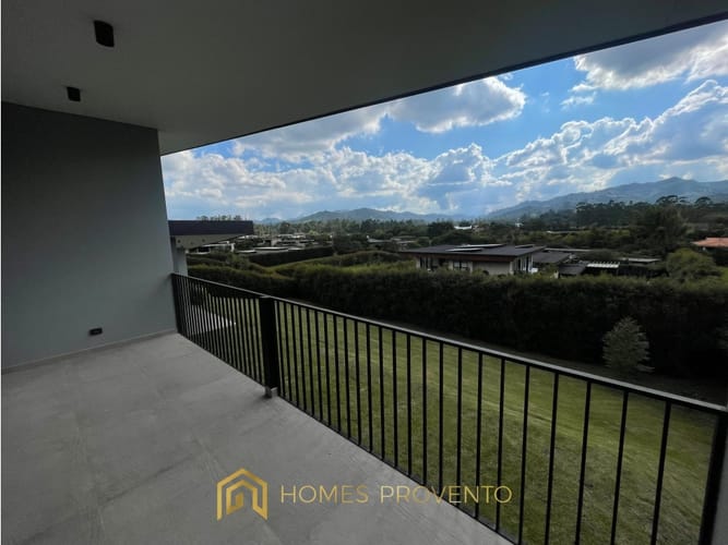 Casa de 3 alcobas en venta en Llano Grande, Rionegro, 450 m² · foto 9 de 24