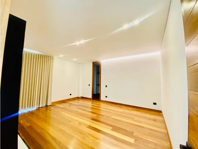 Casa de 6 alcobas en venta en Llano Grande, Rionegro, 800 m² · foto 5 de 24