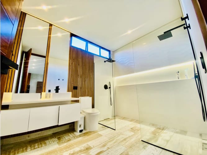 Casa de 6 alcobas en venta en Llano Grande, Rionegro, 800 m² · foto 9 de 24