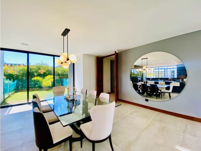 Casa de 6 alcobas en venta en Llano Grande, Rionegro, 800 m² · foto 11 de 24