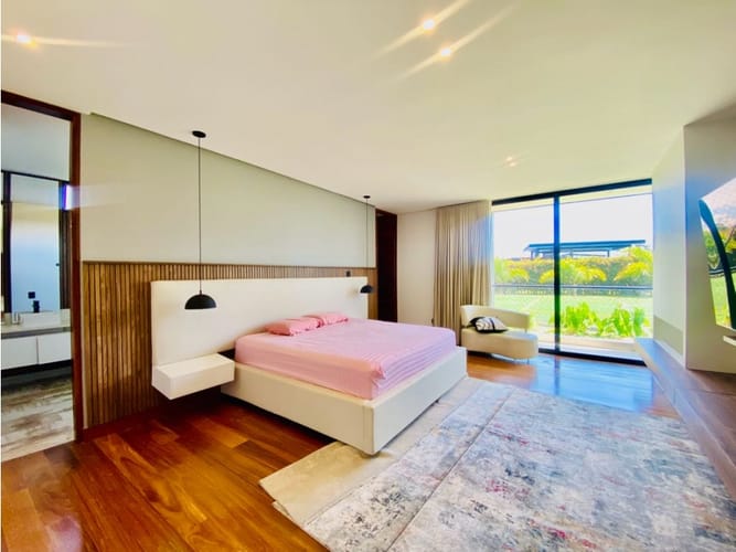 Casa de 6 alcobas en venta en Llano Grande, Rionegro, 800 m² · foto 13 de 24