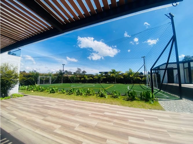 Casa de 6 alcobas en venta en Llano Grande, Rionegro, 800 m² · foto 19 de 24