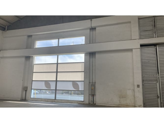 Bodega en arriendo en Centro, Rionegro, 1058 m² · foto 5 de 7