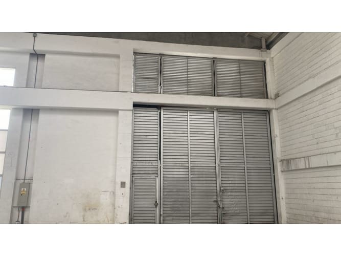 Bodega en arriendo en Centro, Rionegro, 1058 m² · foto 6 de 7