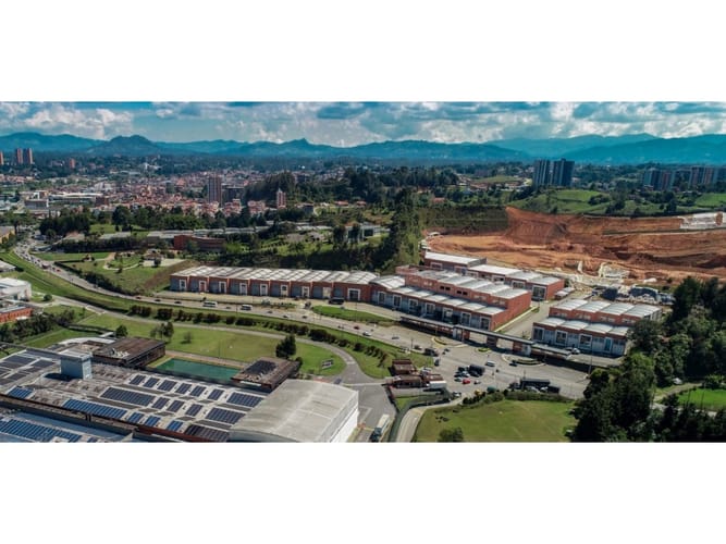 Bodega en arriendo en Centro, Rionegro, 1058 m² · foto 7 de 7