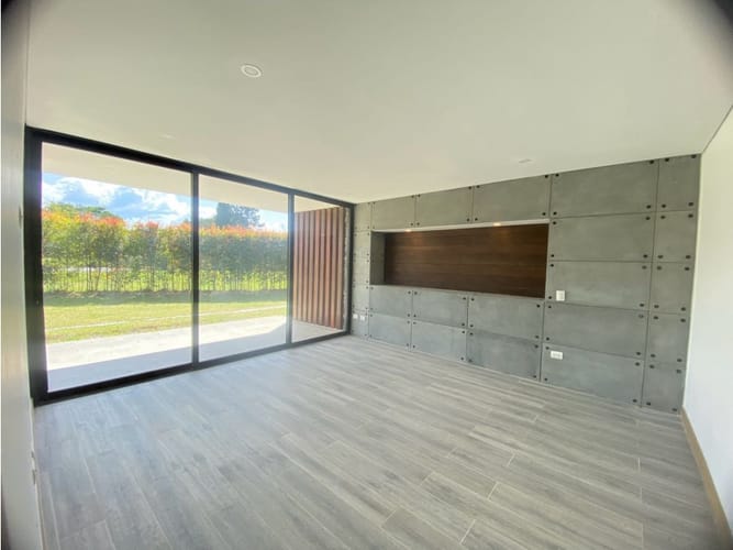 Casa de 4 alcobas en venta en Llano Grande, Rionegro, 241 m² · foto 9 de 17