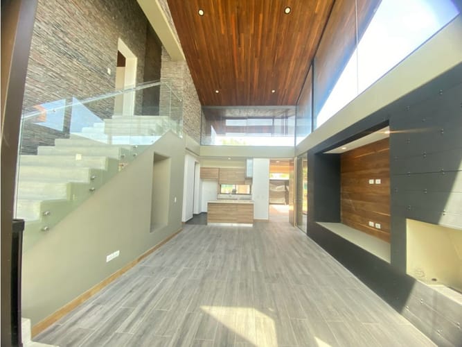 Casa de 4 alcobas en venta en Llano Grande, Rionegro, 241 m² · foto 13 de 17
