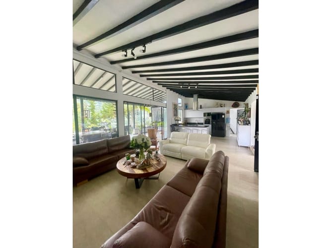 Casa de 3 alcobas en venta en El Retiro, 210 m² · foto 3 de 21