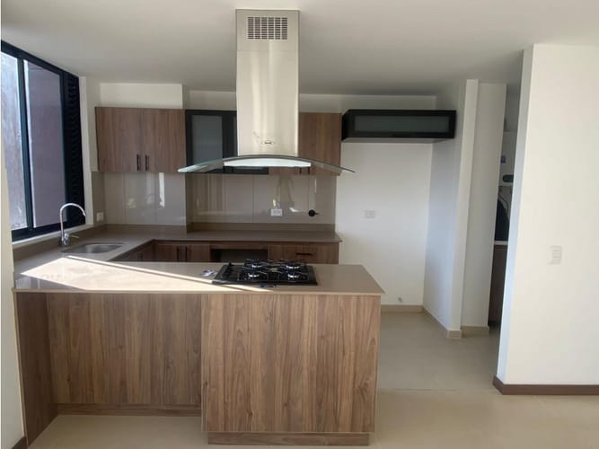 Apartamento de 3 alcobas en venta en San Antonio De Pereira, Rionegro, 80 m² · foto 2 de 13