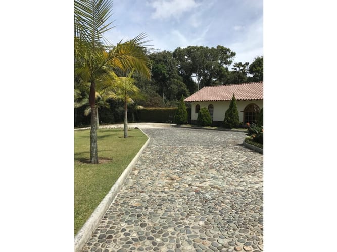 Casa de 4 alcobas en venta en Escobero, El Retiro, 580 m² · foto 2 de 11