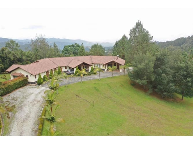 Casa de 4 alcobas en venta en Escobero, El Retiro, 580 m² · foto 9 de 11