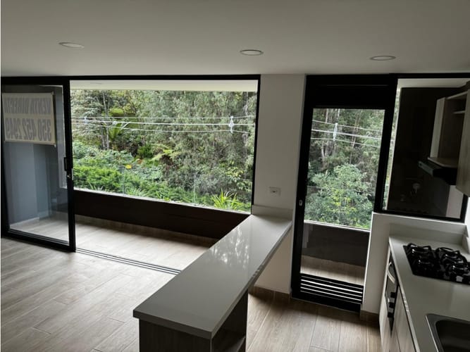 Apartamento de 2 alcobas en venta en El Retiro, 84 m² · foto 2 de 13