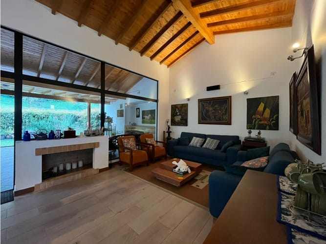 Casa de 3 alcobas en venta en El Retiro, 306 m² · foto 6 de 24