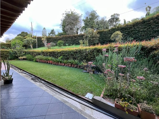 Casa de 3 alcobas en venta en El Retiro, 306 m² · foto 12 de 24
