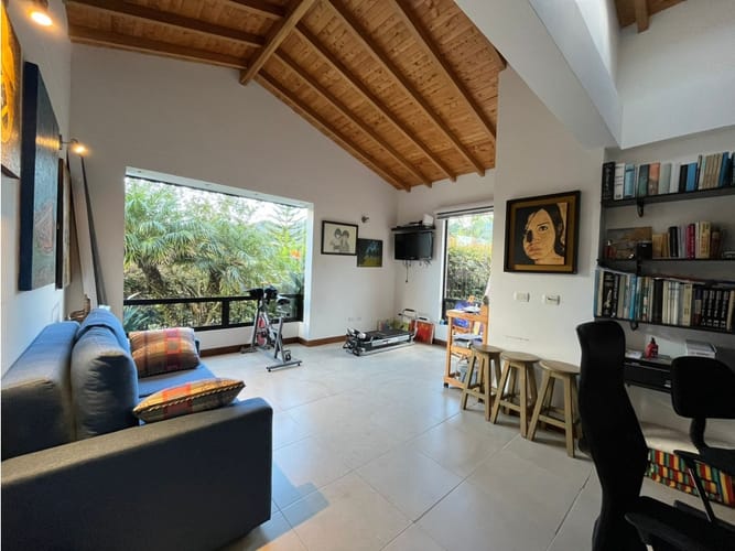 Casa de 3 alcobas en venta en El Retiro, 306 m² · foto 13 de 24