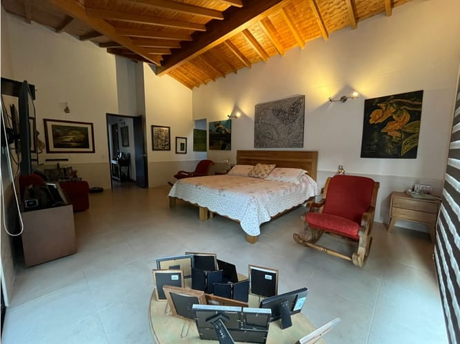 Casa de 3 alcobas en venta en El Retiro, 306 m² · foto 14 de 24