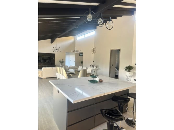 Casa de 6 alcobas en venta en Guamito, Rionegro, 400 m² · foto 9 de 14
