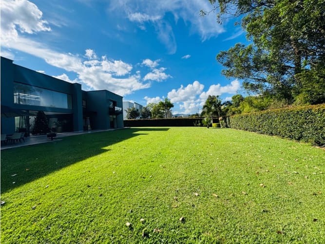 Casa de 6 alcobas en venta en Llano Grande, Rionegro, 900 m² · foto 6 de 24