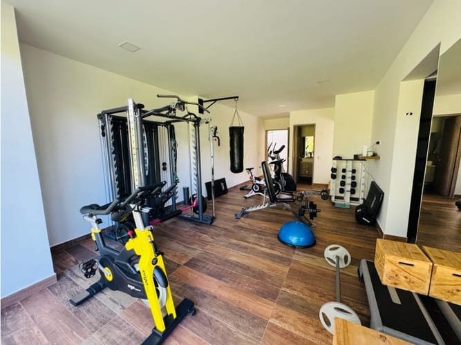 Casa de 6 alcobas en venta en Llano Grande, Rionegro, 900 m² · foto 23 de 24
