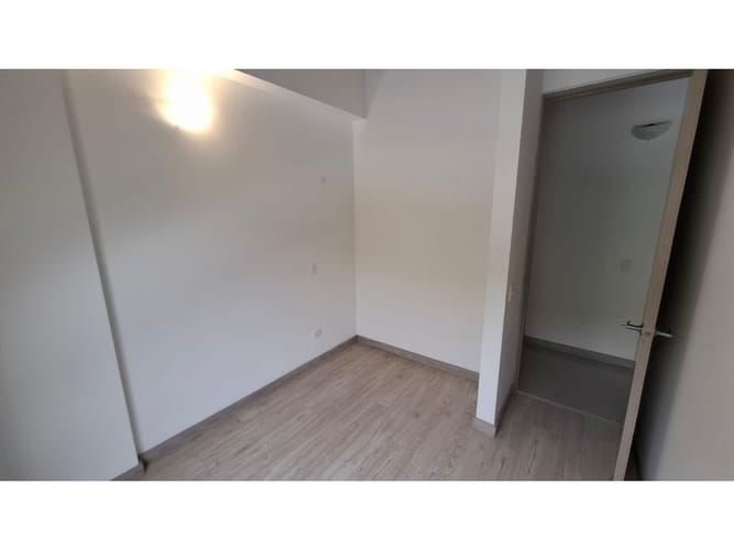 Apartamento de 3 alcobas en venta en El Retiro, 84 m² · foto 8 de 11