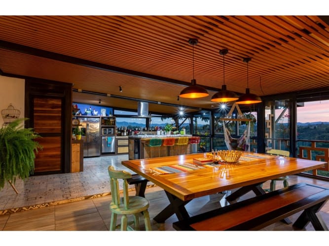 Casa de 4 alcobas en venta en El Porvenir, Rionegro, 576 m² · foto 14 de 20