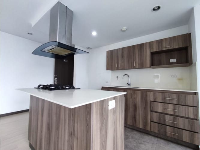 Apartamento de 3 alcobas en venta en Loma El Atravesado, Envigado, 100 m² · foto 4 de 9