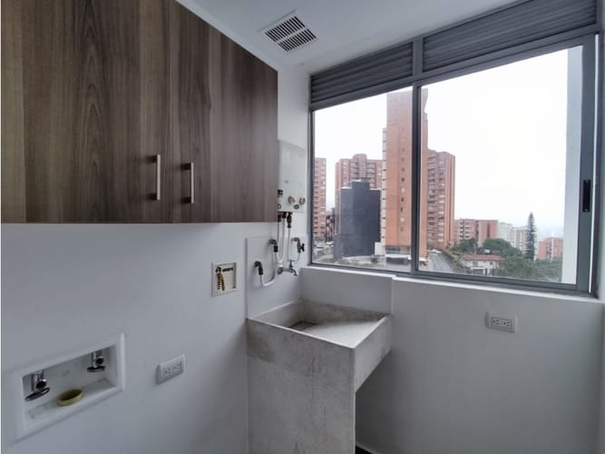 Apartamento de 3 alcobas en venta en Loma El Atravesado, Envigado, 100 m² · foto 6 de 9