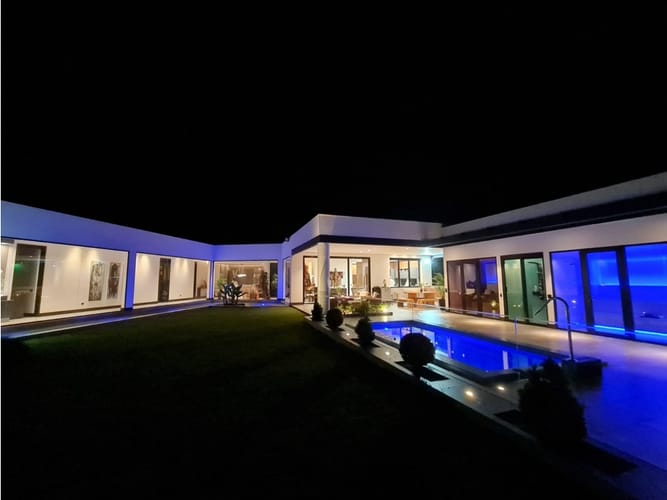 Casa de 3 alcobas en venta en El Retiro, 865 m² · foto 8 de 24