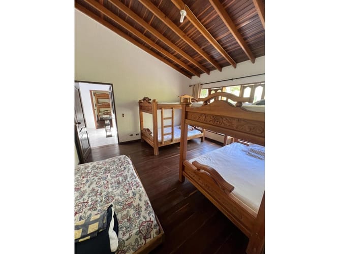 Casa de 3 alcobas en arriendo en La Veta, Copacabana, 1500 m² · foto 9 de 23
