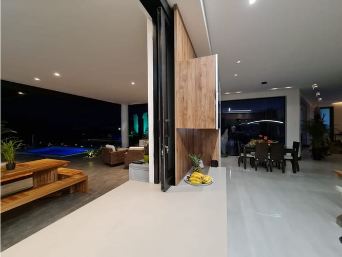 Casa de 3 alcobas en venta en El Retiro, 865 m² · foto 20 de 24