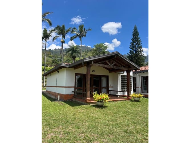 Casa de 3 alcobas en arriendo en La Veta, Copacabana, 1500 m² · foto 23 de 23