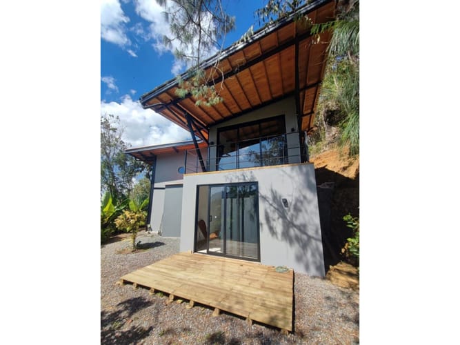 Casa de 5 alcobas en venta en Guamito, Rionegro, 470 m² · foto 3 de 24