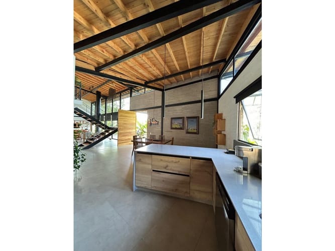 Casa de 5 alcobas en venta en Guamito, Rionegro, 470 m² · foto 12 de 24