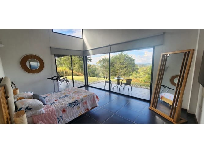 Casa de 4 alcobas en venta en El Carmen De Viboral, El Carmen de Viboral, 400 m² · foto 10 de 17