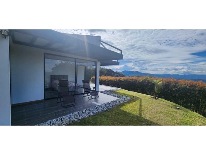 Casa de 4 alcobas en venta en El Carmen De Viboral, El Carmen de Viboral, 400 m² · foto 13 de 17