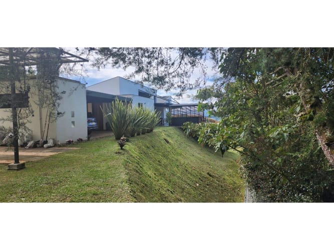 Casa de 4 alcobas en venta en El Carmen De Viboral, El Carmen de Viboral, 400 m² · foto 15 de 17