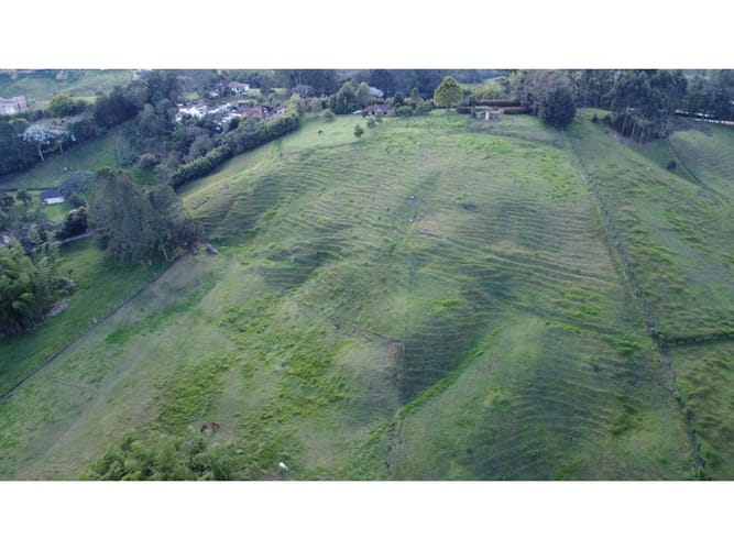 Lote en venta en El Capiro, Rionegro · foto 2 de 9
