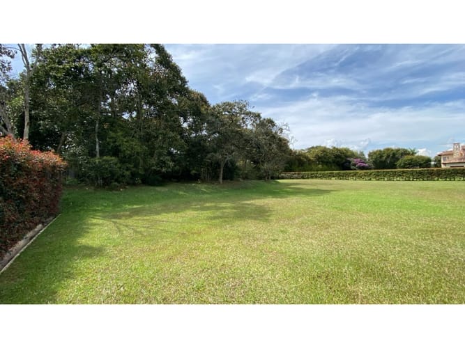 Lote en venta en Llano Grande, Rionegro, 2469 m² · foto 5 de 8