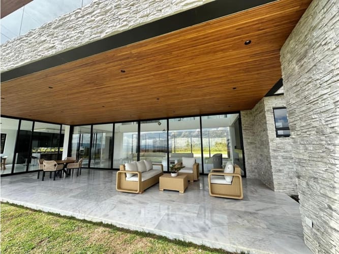 Casa de 7 alcobas en venta en El Tablazo, Rionegro, 1000 m² · foto 10 de 24