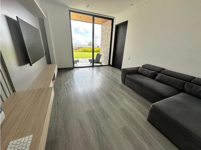 Casa de 7 alcobas en venta en El Tablazo, Rionegro, 1000 m² · foto 14 de 24