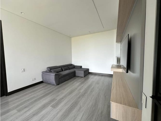 Casa de 7 alcobas en venta en El Tablazo, Rionegro, 1000 m² · foto 15 de 24