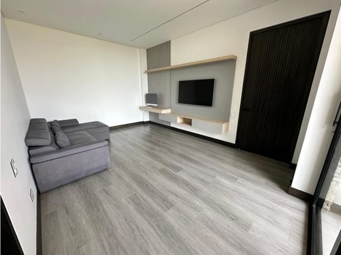 Casa de 7 alcobas en venta en El Tablazo, Rionegro, 1000 m² · foto 16 de 24