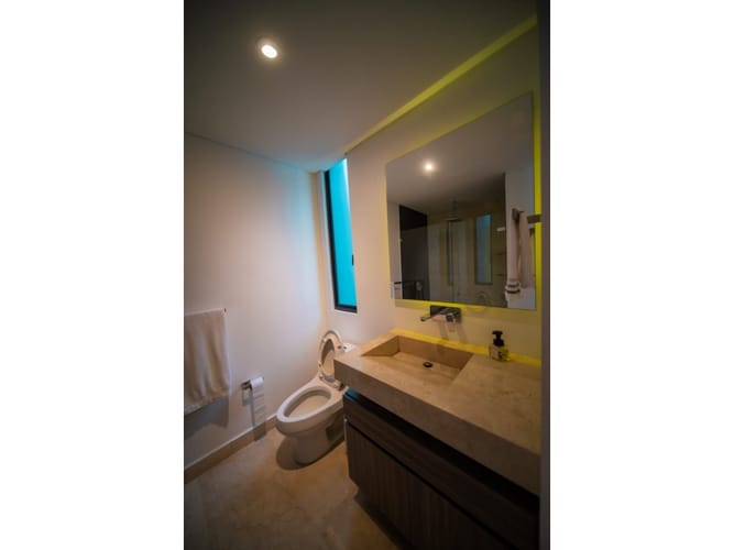 Casa de 4 alcobas en venta en El Poblado, Medellín, 450 m² · foto 21 de 24