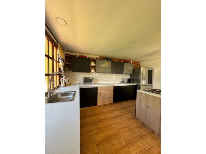 Casa de 4 alcobas en venta en Guarne, 270 m² · foto 5 de 24