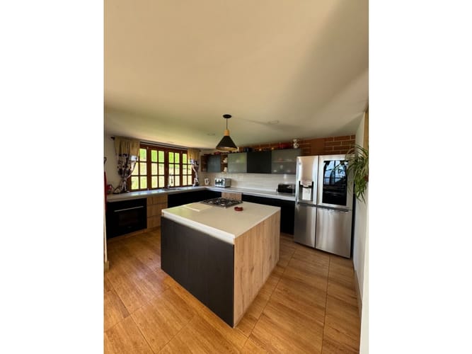 Casa de 4 alcobas en venta en Guarne, 270 m² · foto 7 de 24