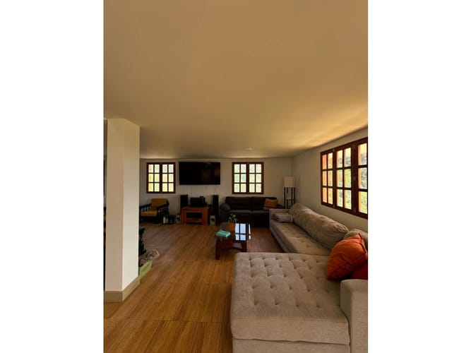 Casa de 4 alcobas en venta en Guarne, 270 m² · foto 11 de 24