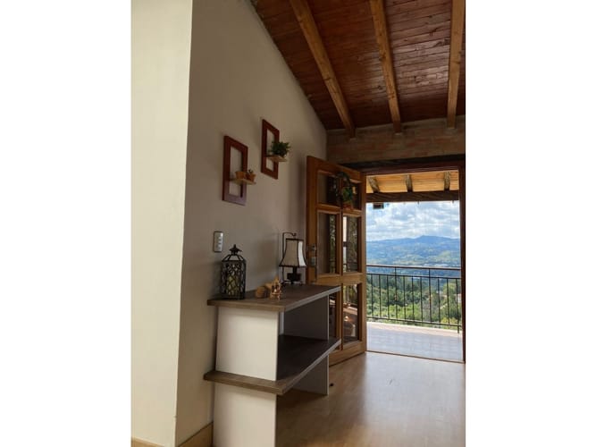 Casa de 4 alcobas en venta en Guarne, 270 m² · foto 20 de 24